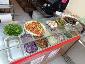 סלטים טריים